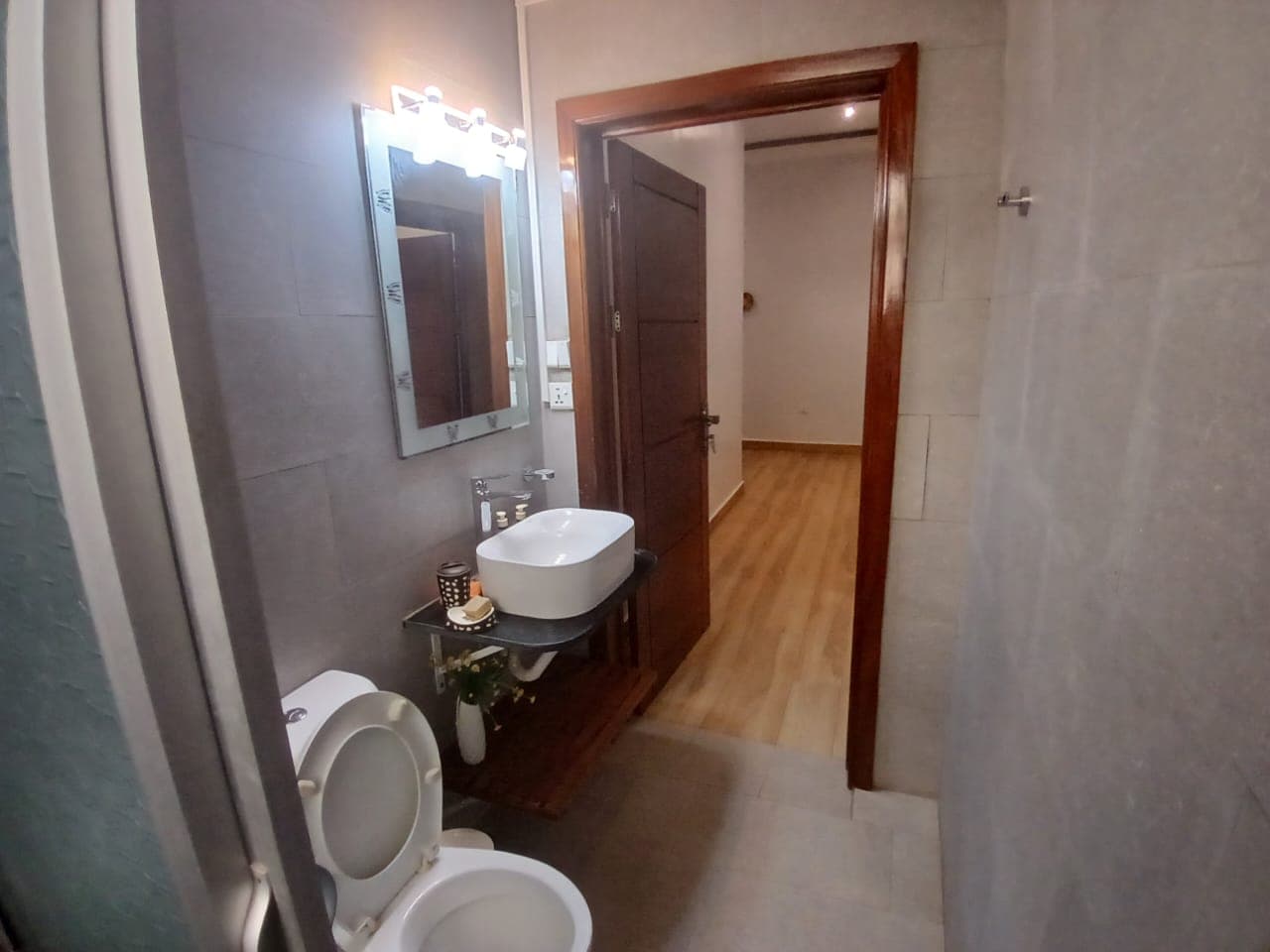 Bathroom 2